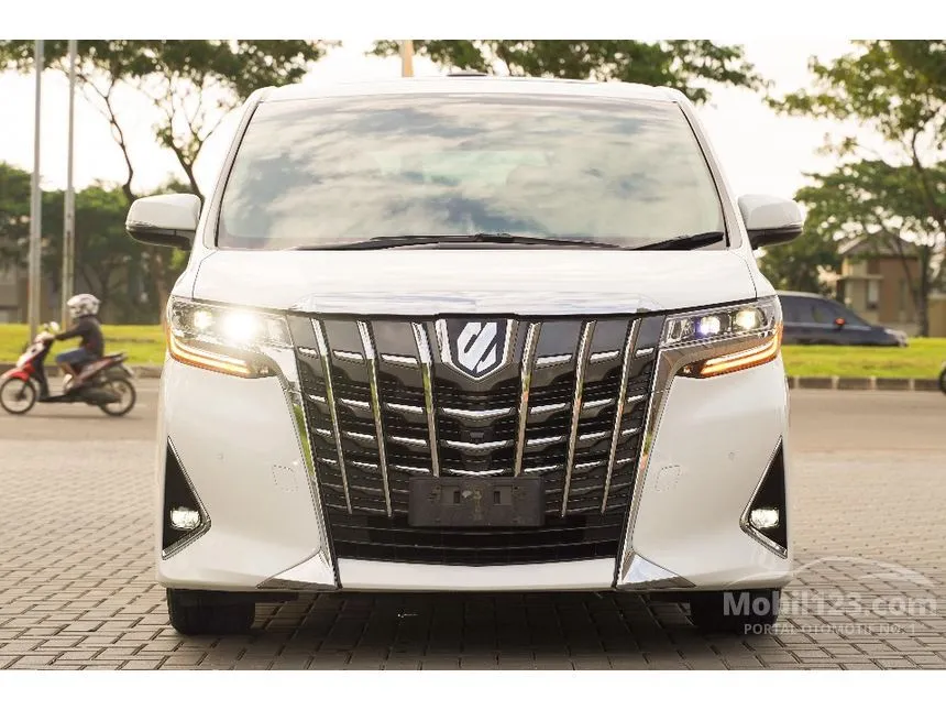 2018 Toyota Alphard G MPV