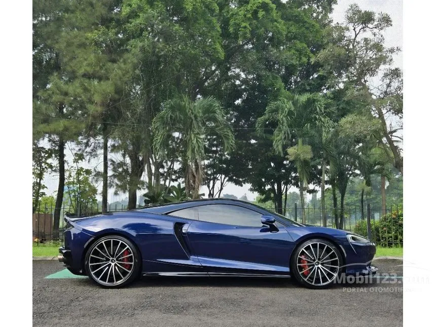 2020 McLaren GT Coupe