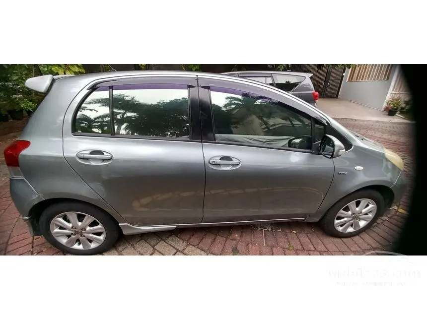 Jual Mobil Toyota Yaris 2010 E 1.5 di DKI Jakarta Automatic Hatchback Silver Rp 88.000.000