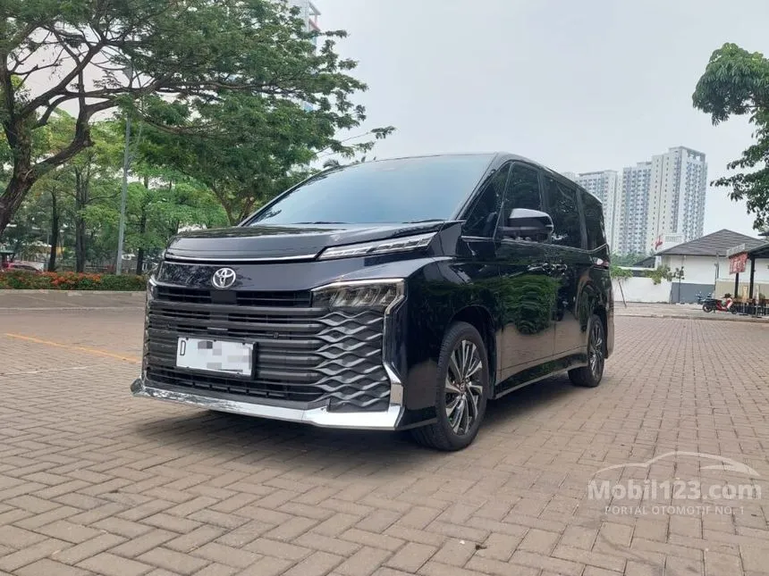Jual Mobil Toyota Voxy 2022 2.0 di DKI Jakarta Automatic Wagon Ungu Rp 498.500.000