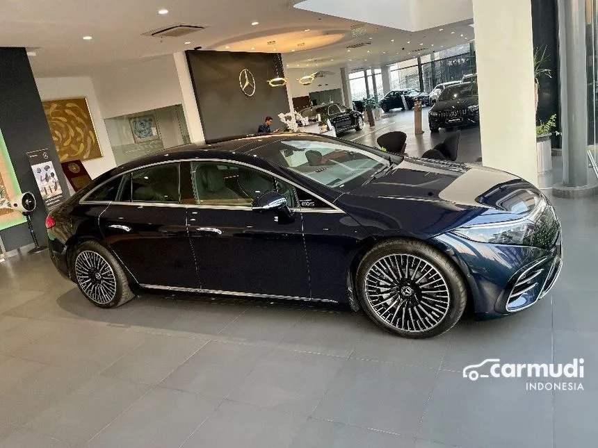 2022 Mercedes-Benz EQS 450+ AMG Line Sedan