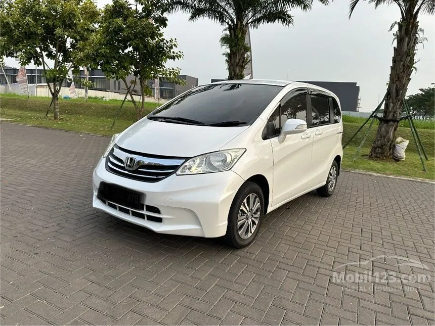 Jual Mobil Honda Freed 2013 S 1.5 di DKI Jakarta Automatic MPV Putih Rp 139.000.000