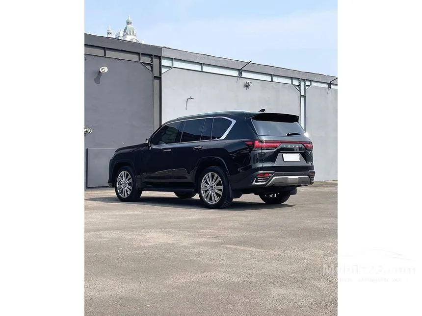 2026 Lexus LX 700h VIP SUV