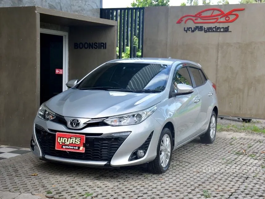 2018 Toyota YARIS G Hatchback