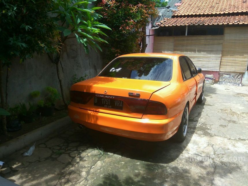 1995 Mitsubishi Galant E88 Sedan