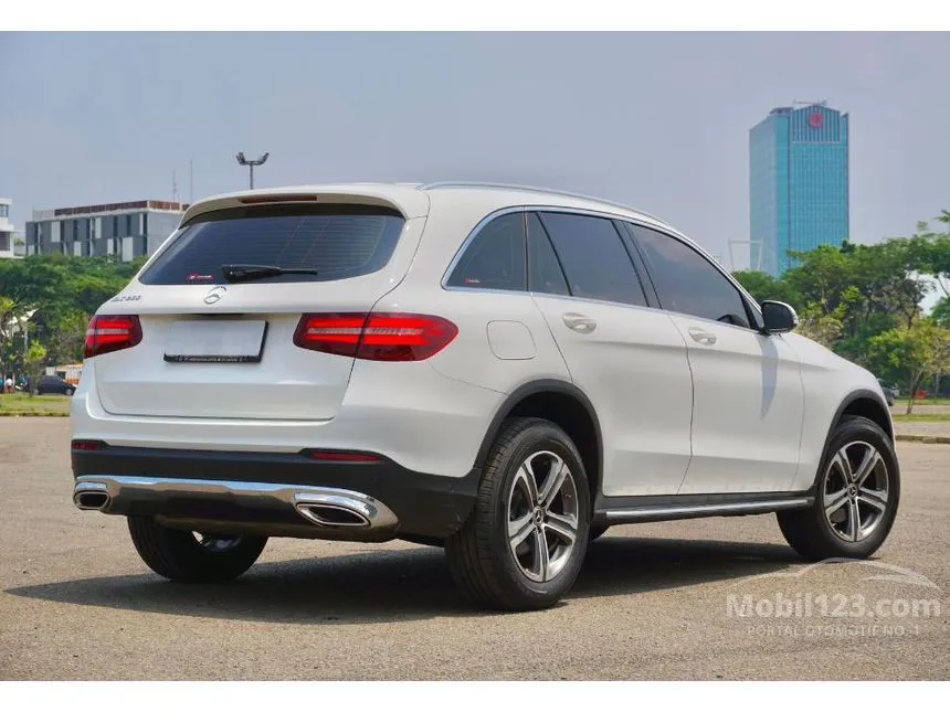 2017 Mercedes-Benz GLC200 Exclusive SUV