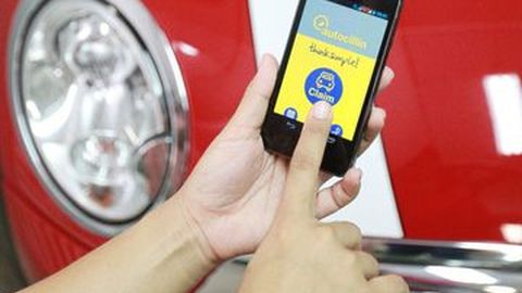 Klaim Asuransi Adira Insurance Cukup via Smartphone