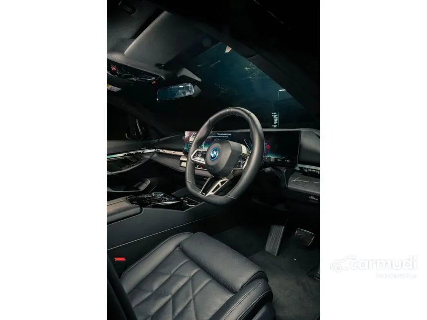 2024 BMW i5 eDrive40 M Sport Sedan