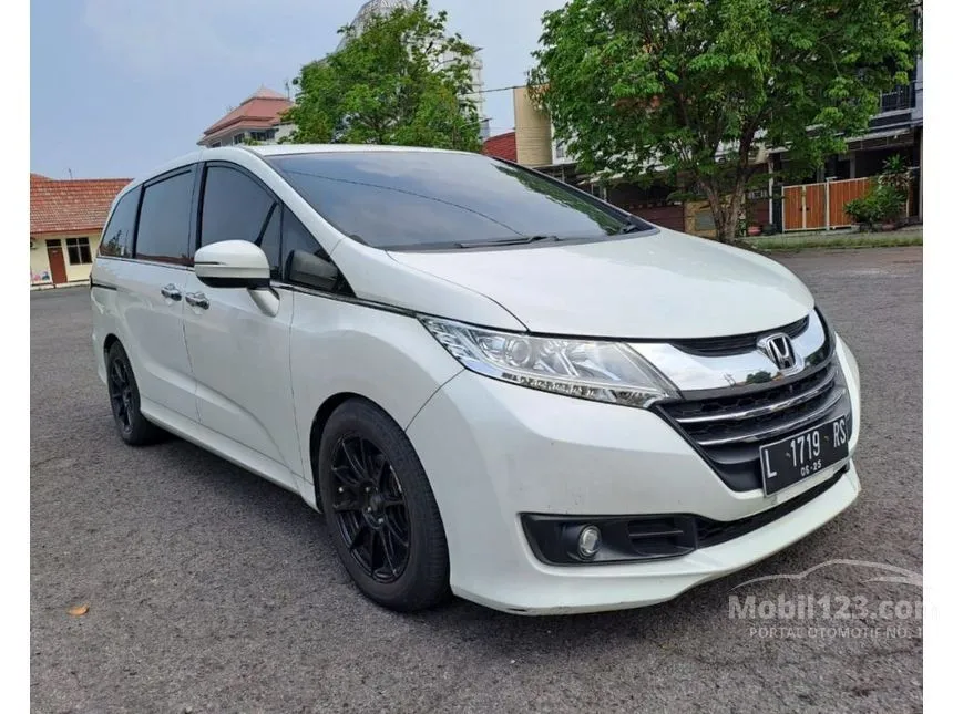 Jual Mobil Honda Odyssey 2014 2.4 2.4 di Jawa Timur Automatic Putih Rp 247.000.000
