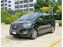 2019 Hyundai GRAND STAREX 2.5 (ปี 18-24) VIP Wagon