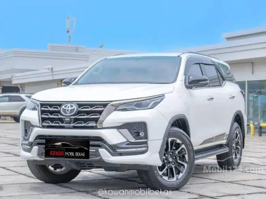 Jual Mobil Toyota Fortuner 2021 VRZ 2.4 di Banten Automatic SUV Putih Rp 437.000.000