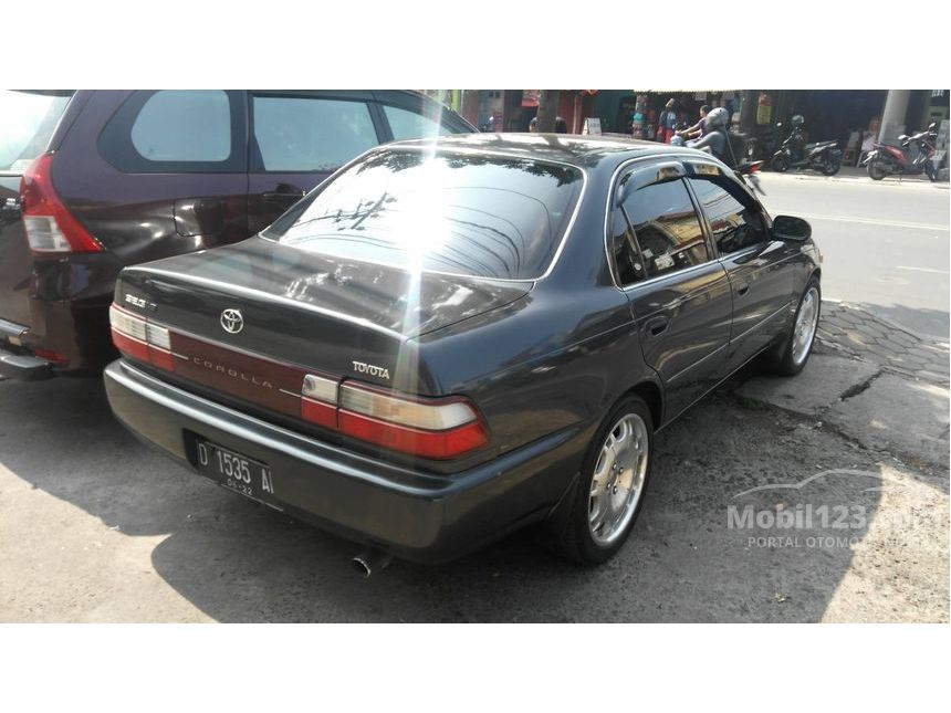 Jual Mobil Toyota Corolla 1994 1.6 di Jawa Barat Manual Sedan Abu-abu