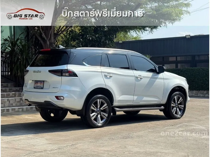 2024 Isuzu MU-X Ultimate SUV