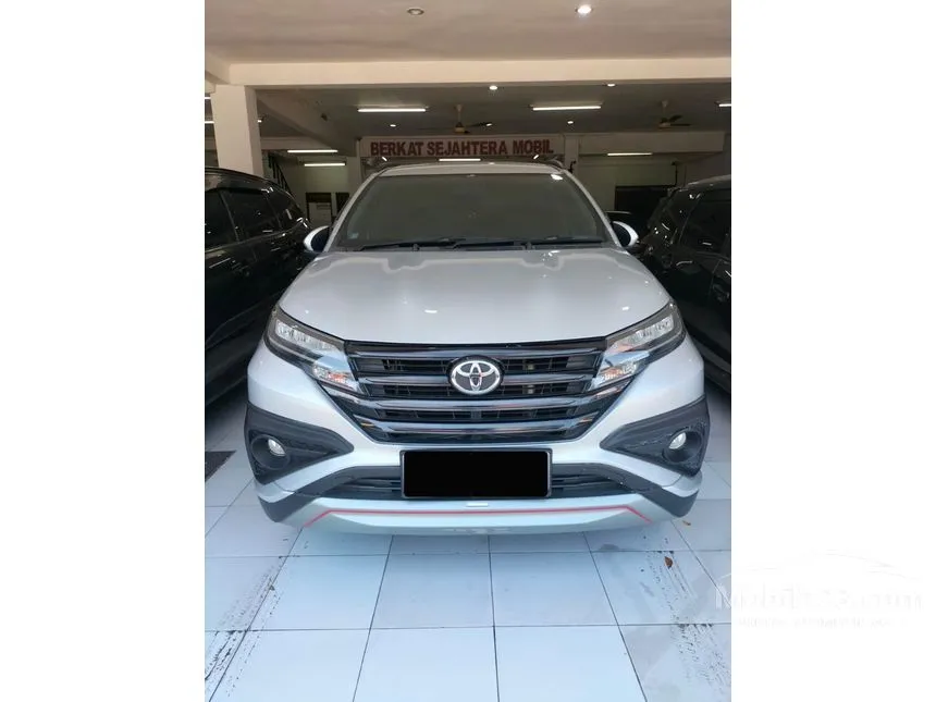 Jual Mobil Toyota Rush 2018 TRD Sportivo 1.5 di Jawa Timur Automatic SUV Silver Rp 190.000.005