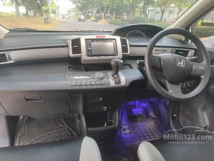 2013 Honda Freed E MPV