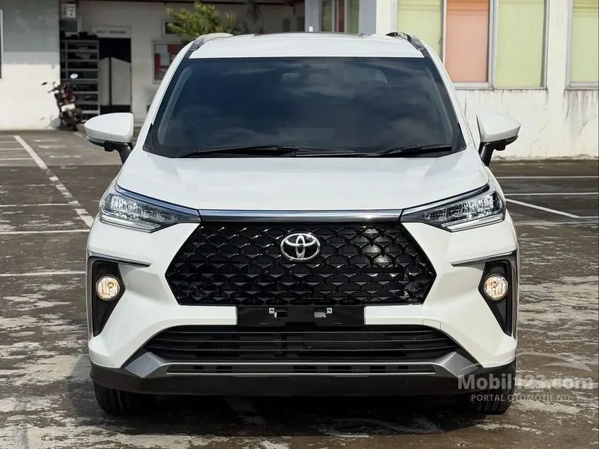 2026 Toyota Veloz V HEV MPV