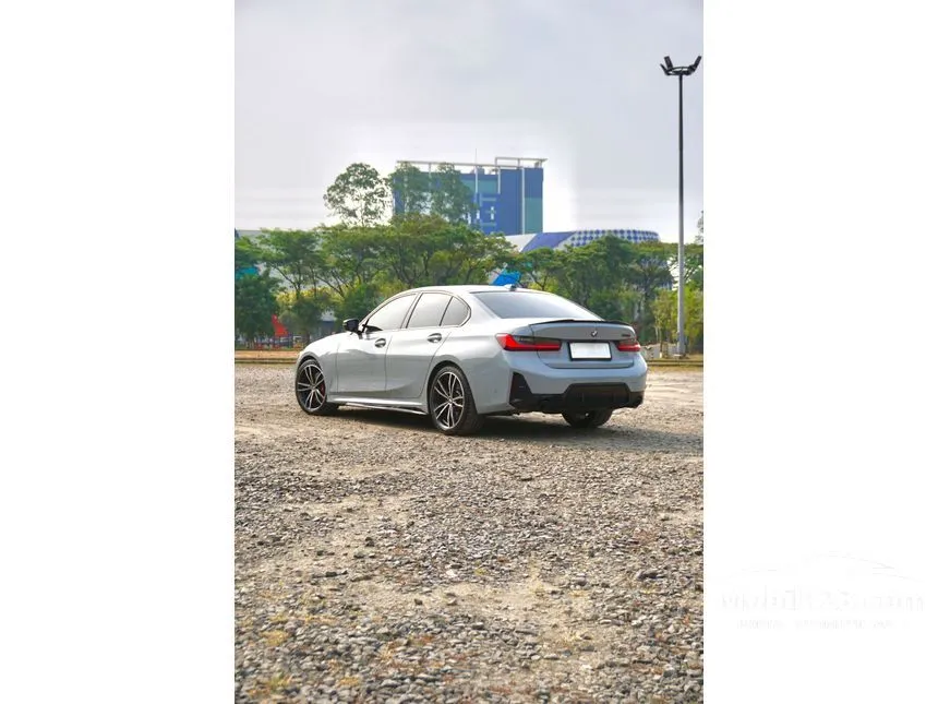 2023 BMW 330i M Sport Pro Sedan