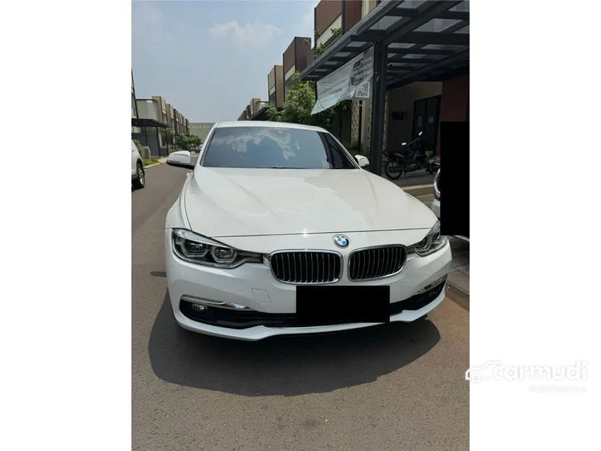 Jual Mobil BMW 320i 2018 Luxury 2.0 di Banten Automatic Sedan Putih Rp 420.000.000