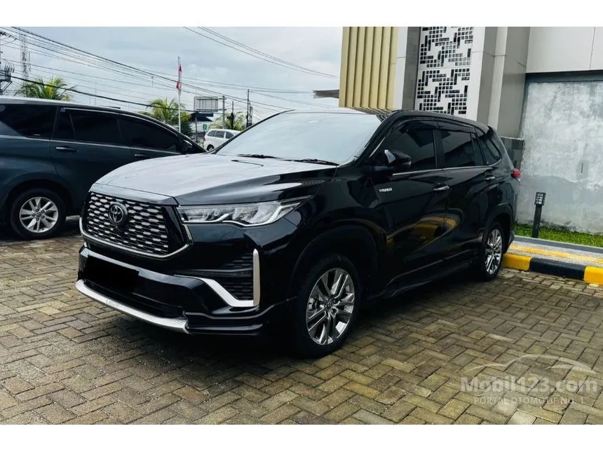 Jual Mobil Toyota Kijang Innova Zenix 2024 Q HV TSS Modellista 2.0 di Banten Automatic Wagon Hitam Rp 555.000.000