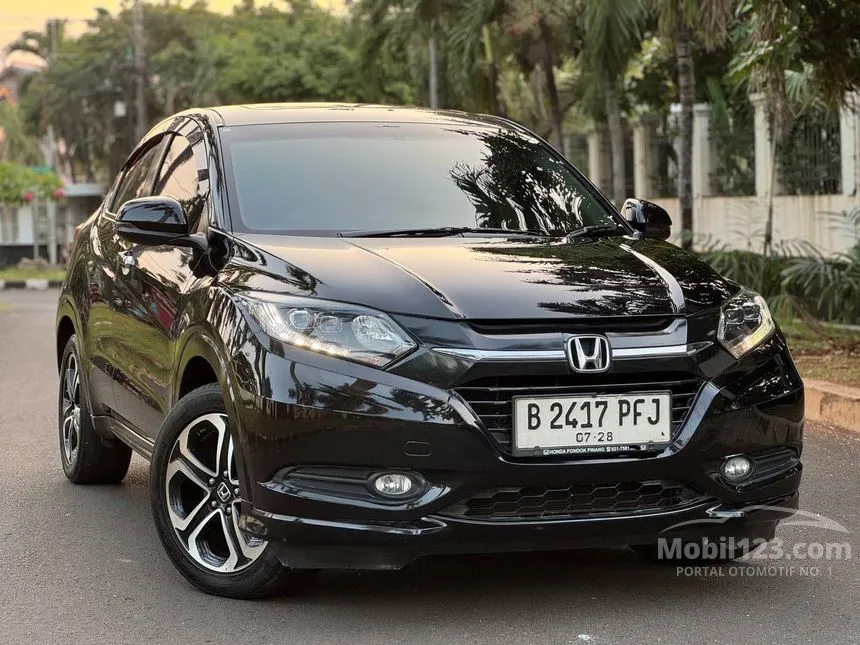 Jual Mobil Honda HR