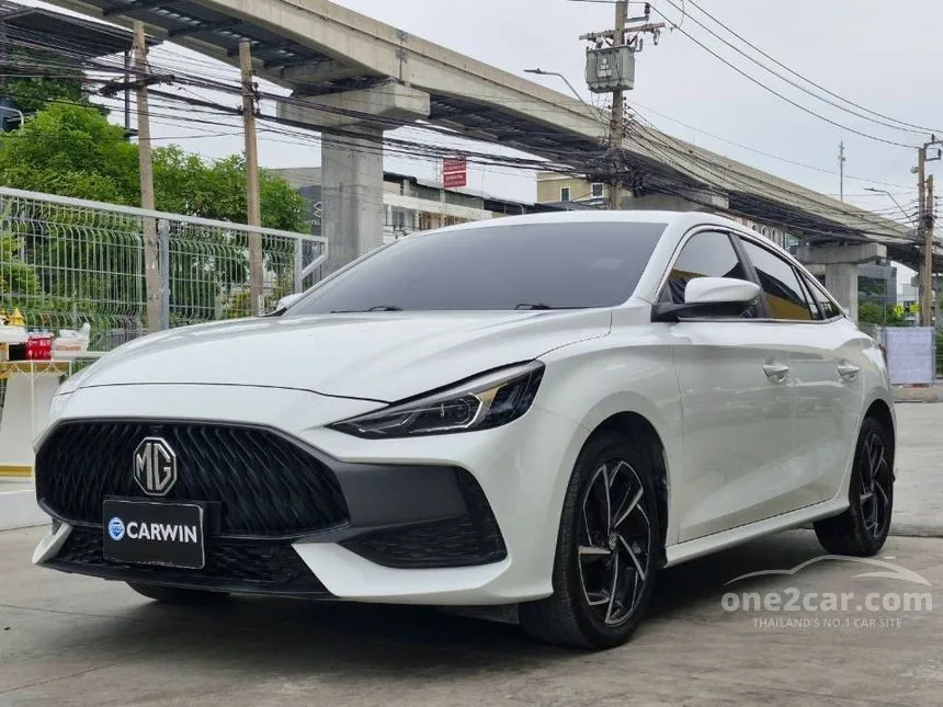 2023 MG MG5 X Sedan