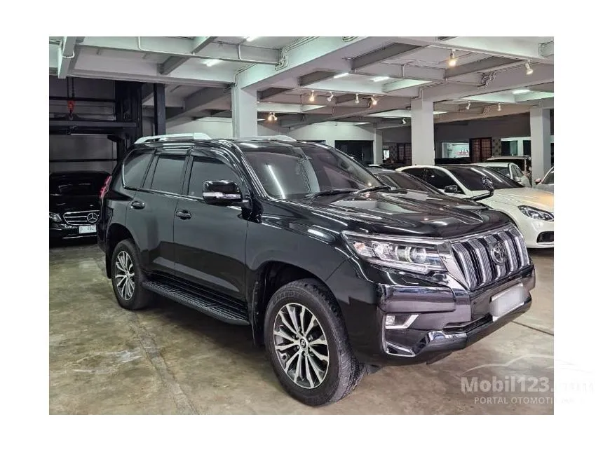 2019 Toyota Land Cruiser Prado TX SUV