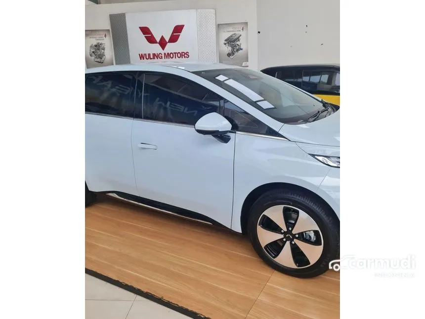 2024 Wuling Cloud EV EV Hatchback