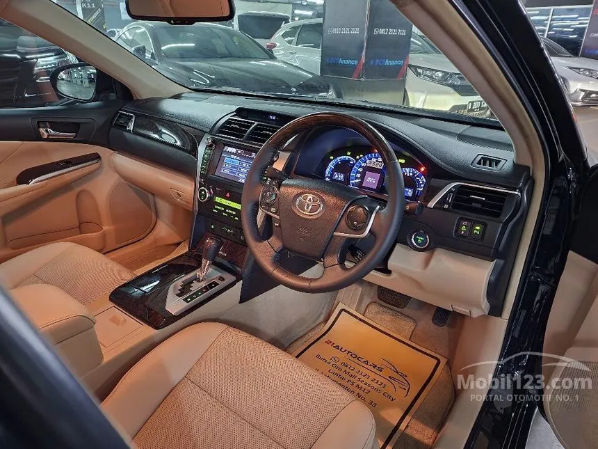2014 Toyota Camry Hybrid Hybrid Sedan
