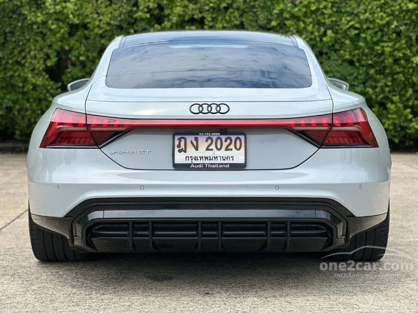 2022 Audi e-tron GT Quattro Performance (AC charger 22kw) Sedan