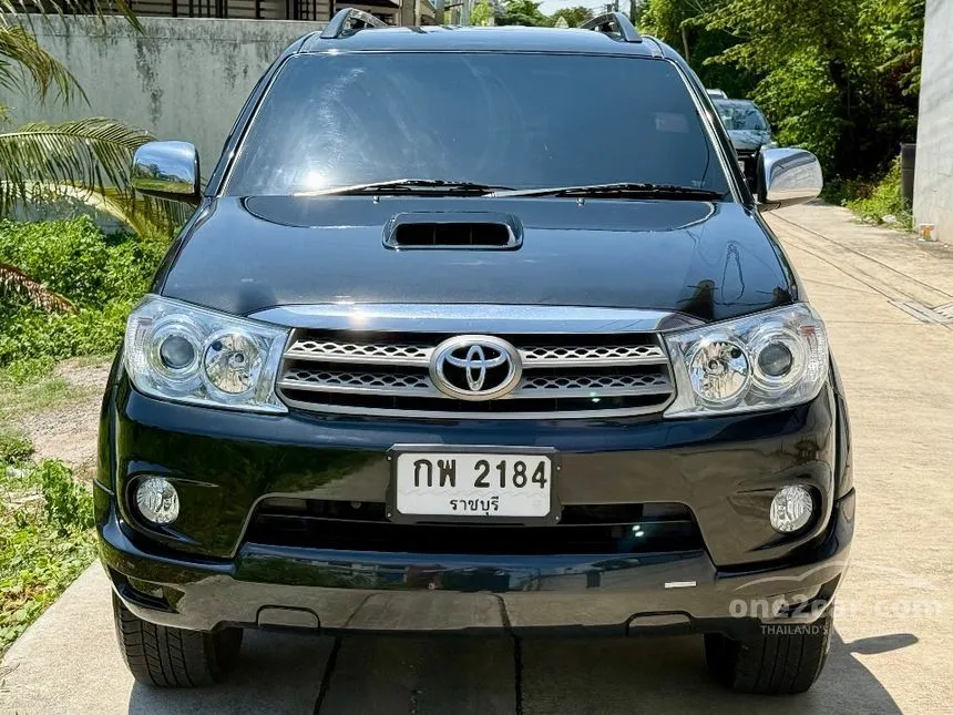 2009 Toyota FORTUNER V SUV