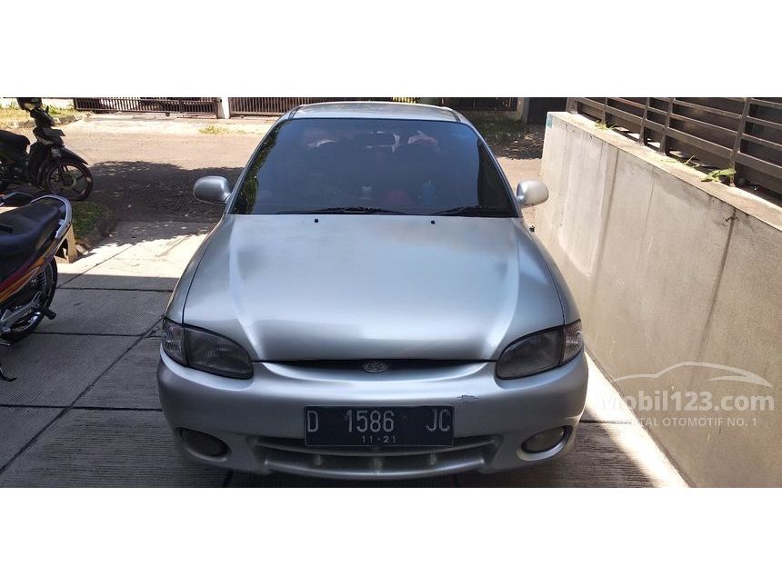 Jual Mobil  Hyundai  Accent  2006 GLS 1 5 di Jawa Barat 