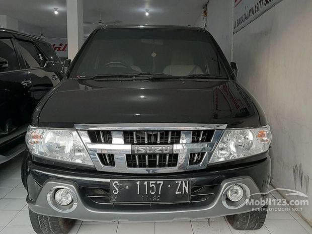 Isuzu Panther Mobil bekas dijual di Surabaya Jawa-timur 