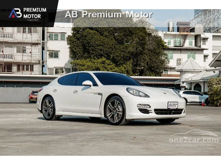 2013 Porsche PANAMERA S Hybrid Sedan