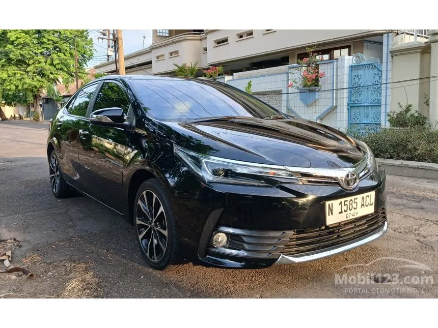 Jual Mobil Toyota Corolla Altis 2019 V 1.8 di Jawa Timur Automatic Sedan Hitam Rp 355.000.000