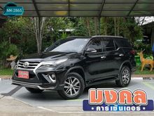 2015 Toyota Fortuner 2.8 (ปี 15-18) V 4WD Wagon AT