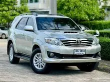 2012 Toyota FORTUNER 3.0 (ปี 12-15) V Navi 4WD SUV