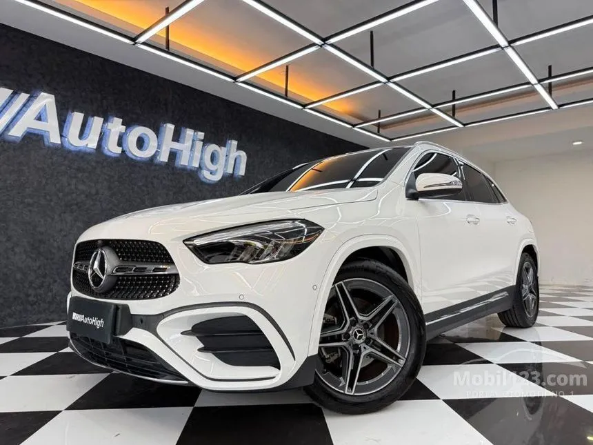 2024 Mercedes-Benz GLA200 AMG Line SUV