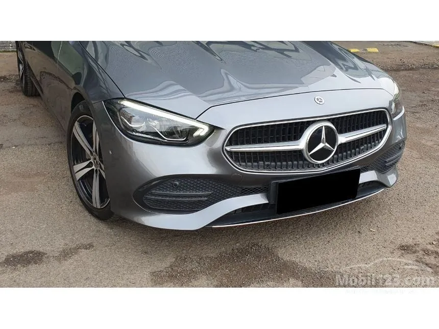 2022 Mercedes-Benz C200 Avantgarde Line Sedan