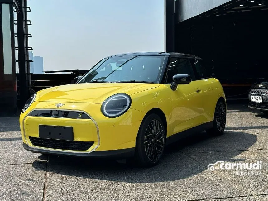 2024 MINI Cooper S Electric Resolute Edition 3 Door Hatchback