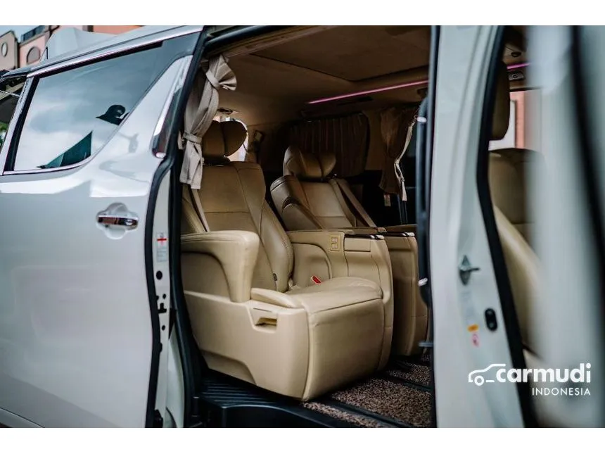 2015 Toyota Alphard G MPV