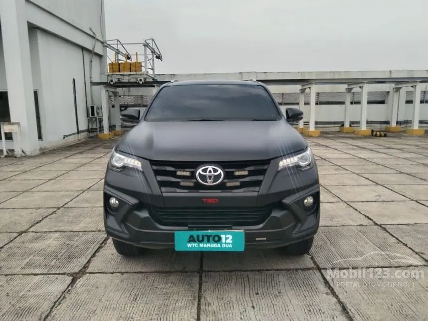 Jual Mobil Toyota Fortuner 2018 TRD 2.4 di Banten Automatic SUV Hitam Rp 415.000.000