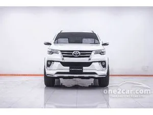 2016 Toyota FORTUNER 2.4 V SUV