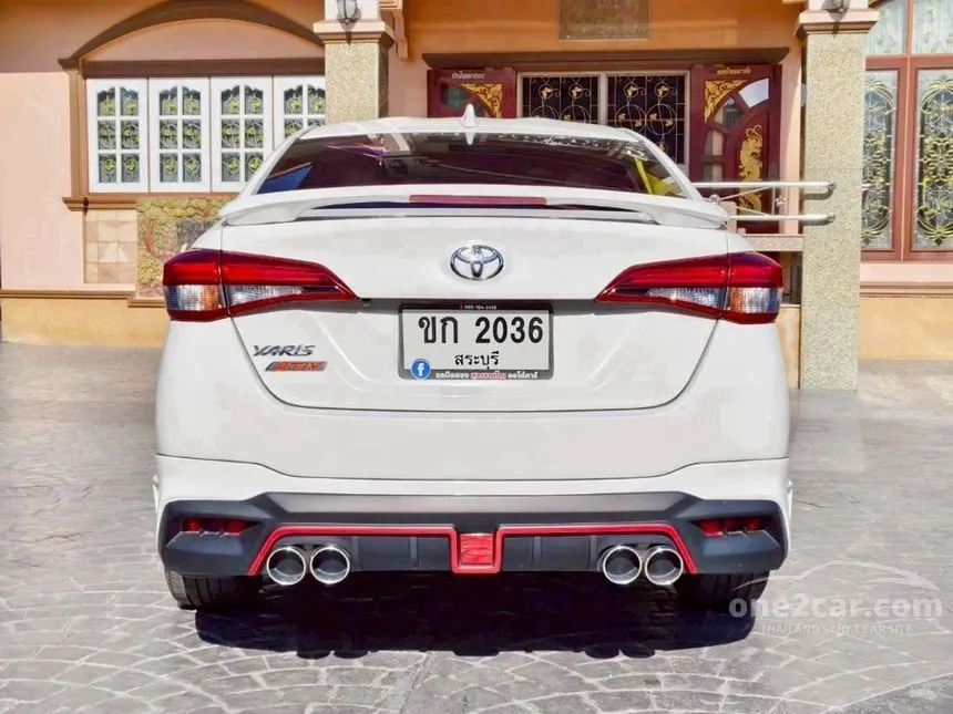 2020 Toyota Yaris Ativ Mid Sedan