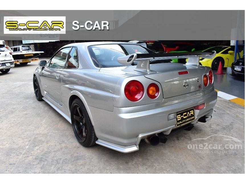 2011 nissan skyline