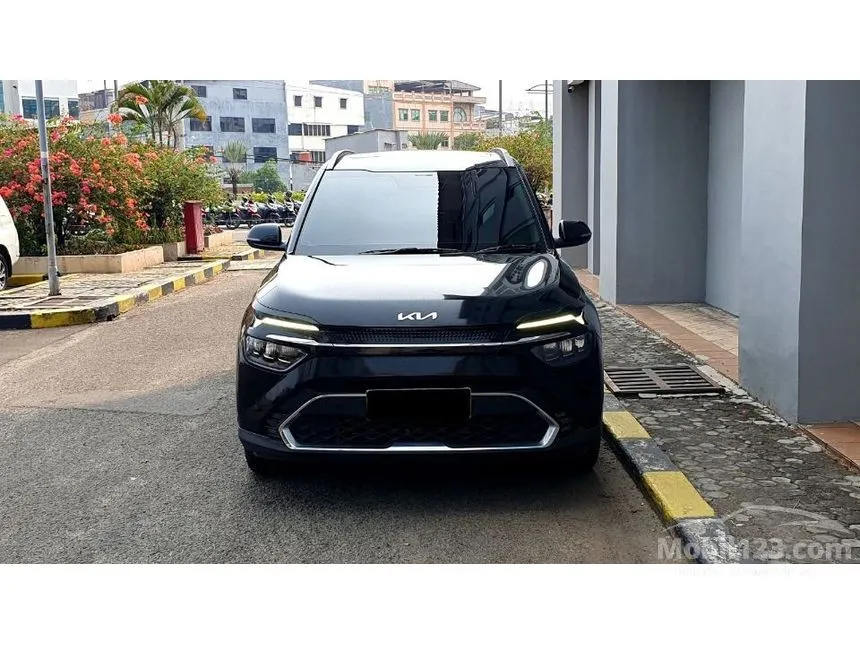 Jual Mobil KIA Carens 2022 Premiere 7 Seater 1.5 di DKI Jakarta Automatic MPV Hitam Rp 312.000.000