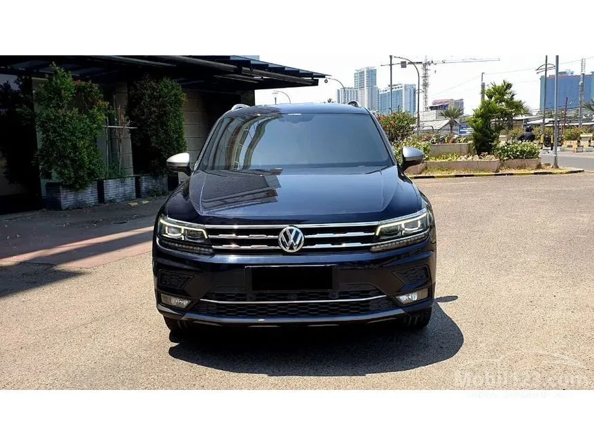Jual Mobil Volkswagen Tiguan 2020 TSI ALLSPACE 1.4 di DKI Jakarta Automatic SUV Hitam Rp 365.000.000