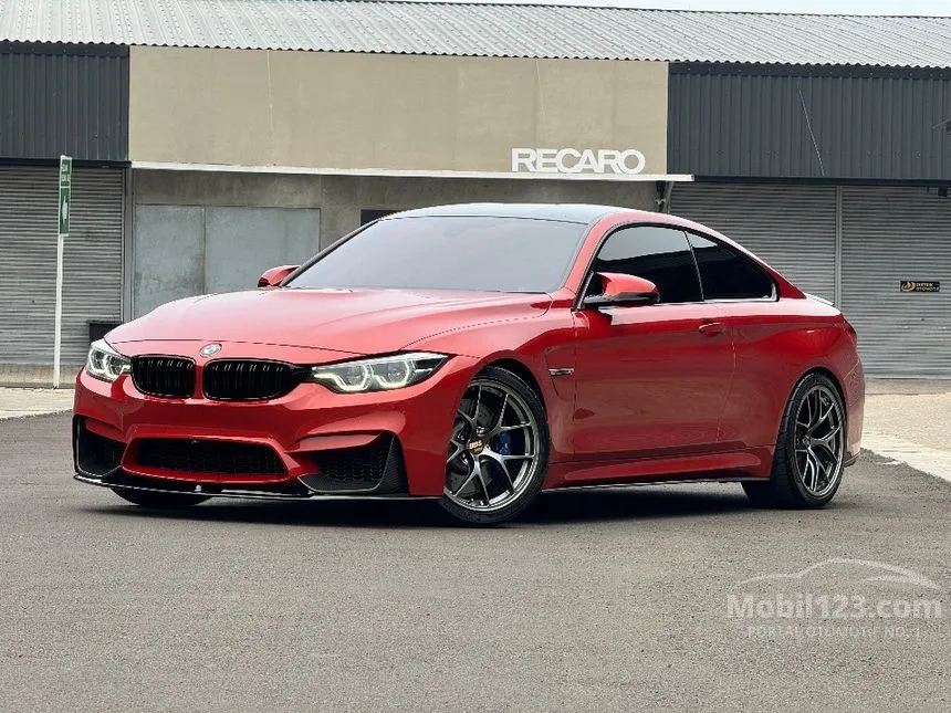 Jual Mobil BMW M4 2017 3.0 di DKI Jakarta Automatic Coupe Orange Rp 1.899.000.000