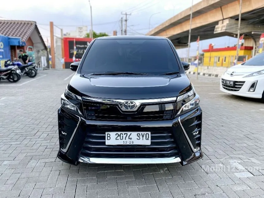 Jual Mobil Toyota Voxy 2018 2.0 di Jawa Barat Automatic Wagon Hitam Rp 335.000.000