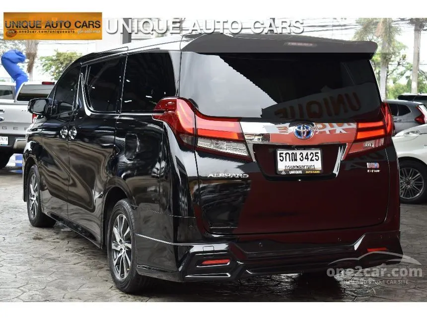 2015 Toyota ALPHARD Hybrid E-Four Van