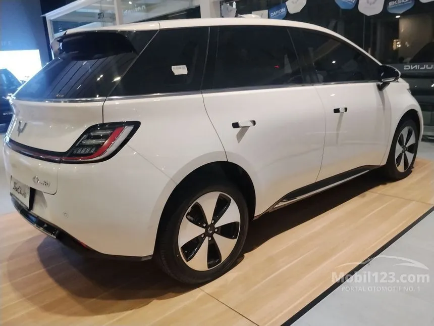 2026 Wuling Cloud EV Lite Hatchback